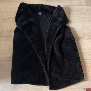 Women's Black Faux Fur Vest XL front is fur , back is material